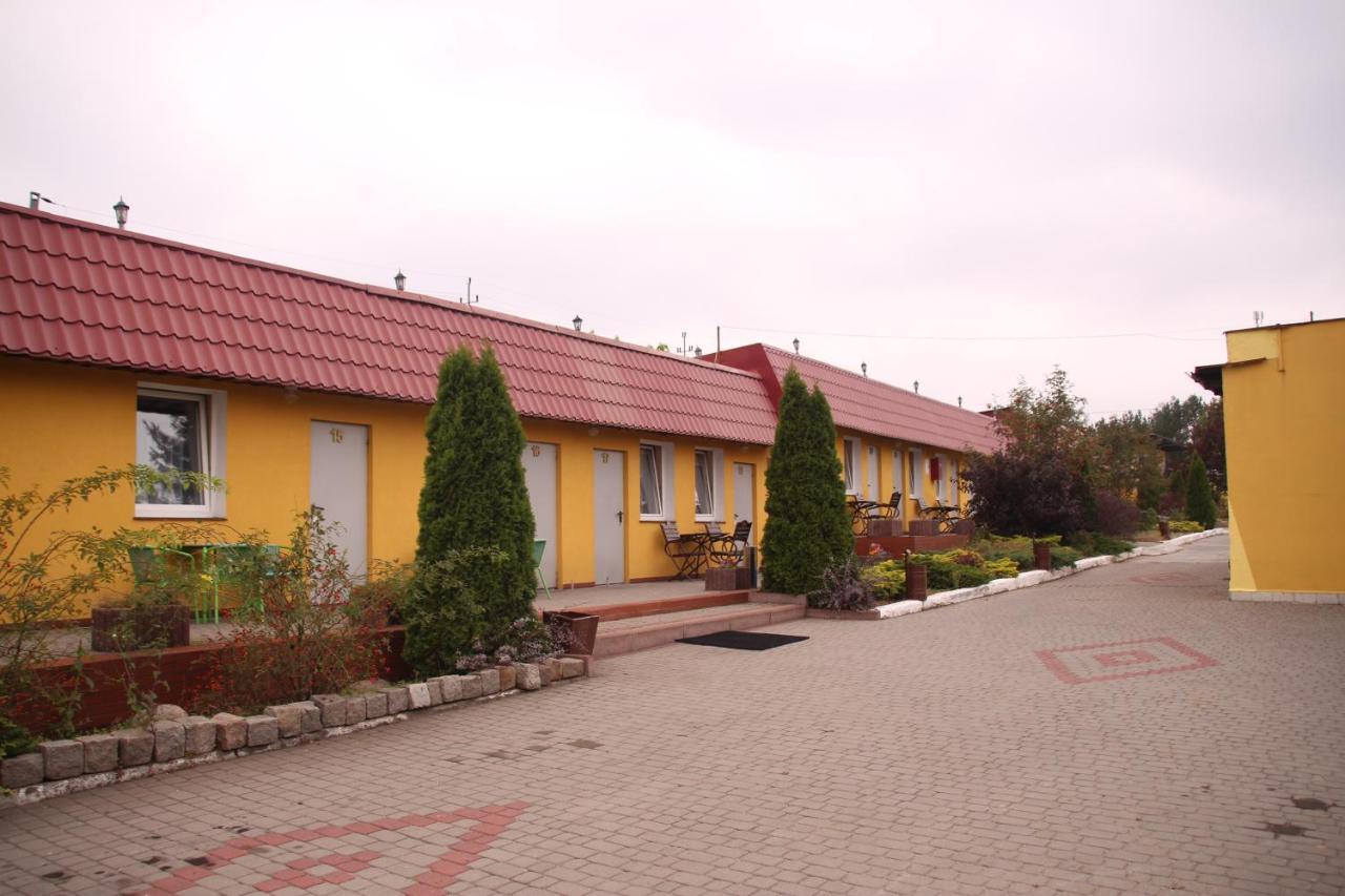Zajazd Pod Kominkiem - Brzoza Kolo Torunia Extérieur photo