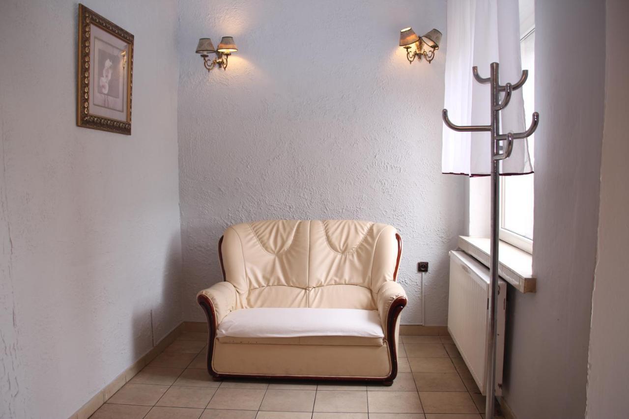 Zajazd Pod Kominkiem - Brzoza Kolo Torunia Extérieur photo